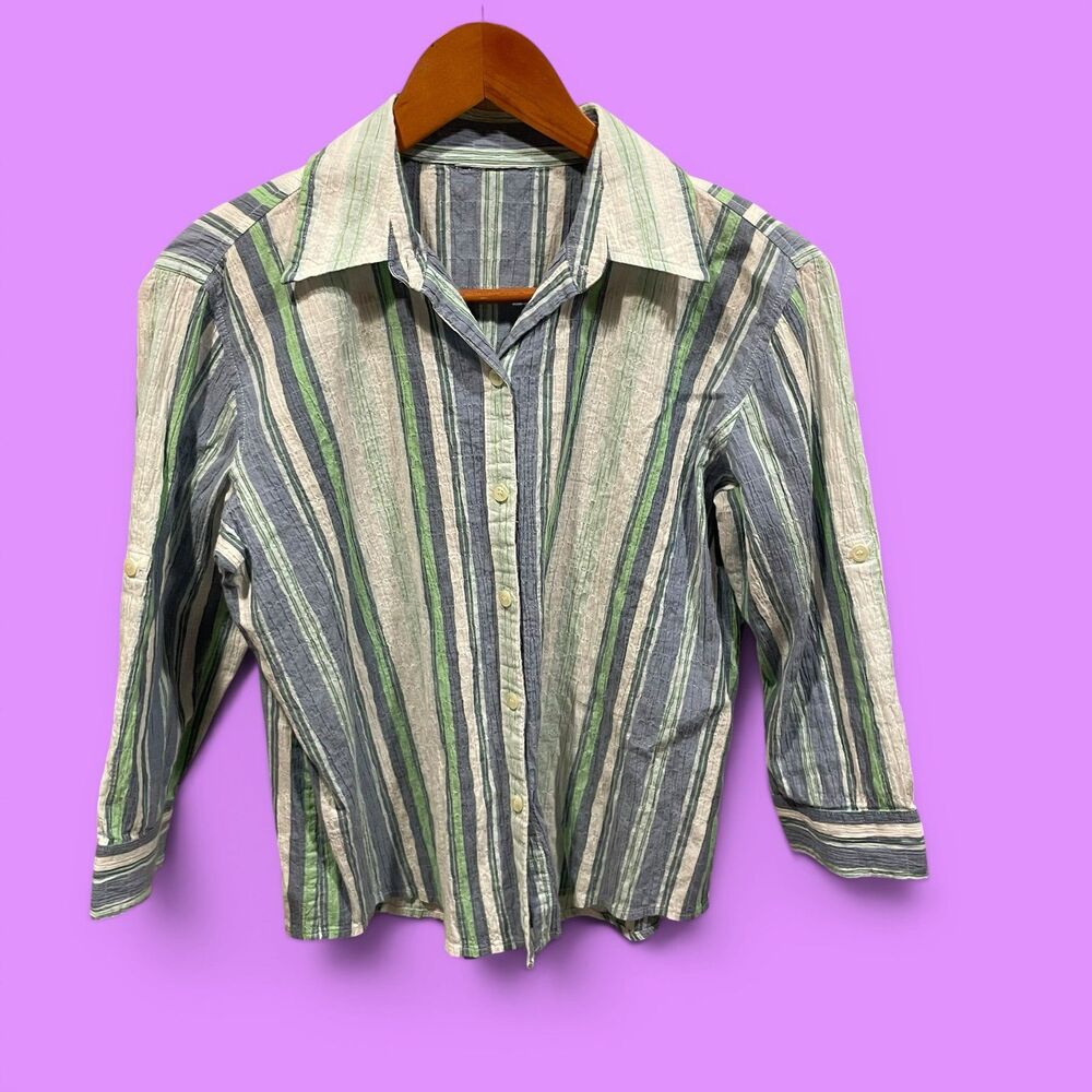 Cute vintage 90s breezy seersucker stripe pointy collar blouse 3/4 sleeve